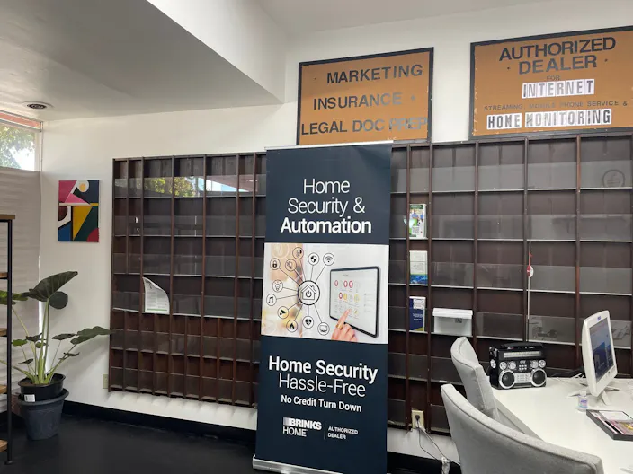Truxton storefront - Image 1