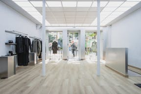 Élégant Showroom à Paris - Image 3