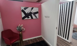 Beauty Studio II - Image 2