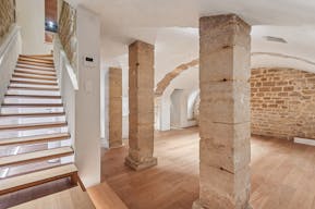 Élégante Galerie Éphémère à Paris - Image 11