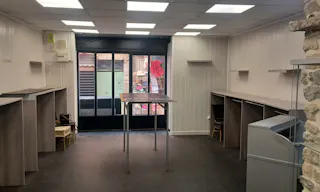 Espace Pop-up idéal dans le centre piéton commercial de Hyères - Image 0