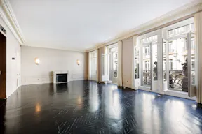 Le Loft Triangle d'or Showroom Paris 8 Champs-Elysée - Image 16