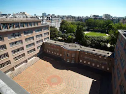Bâtiment Institutionnel - Image 5