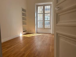 Showroom/Appartement privé - Image 2