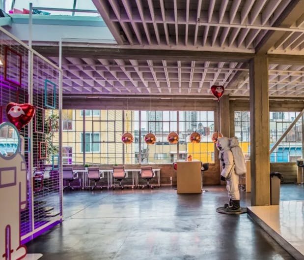 Modern SOMA building with Atrium and Rooftop Patio - Image 0