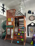 Children's Playroom in Los Angeles - Image 9
