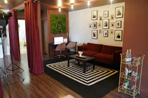 Stylish and Unique Storefront Space in The Heart of Haight - Image 3