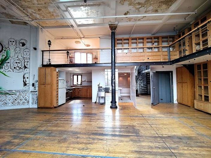 Loft Space in Chelsea - Image 4