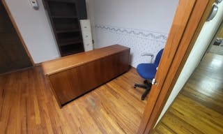 Multi-Office Space with lots of amenities! - Image 2