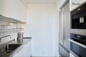 7500 sqft Bright West Soho Studios - Image 28