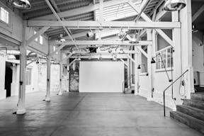 Showroom in Folie-M�ricourt - Image 1