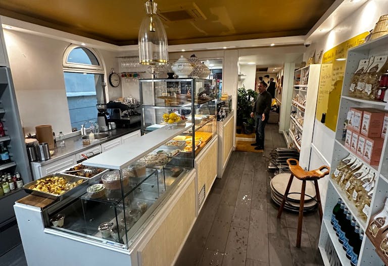 Restaurant avec vitrine dans le 16ieme - Image 1