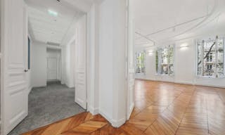 Beautiful Haussmannien Showroom Fashion Week - Image 5