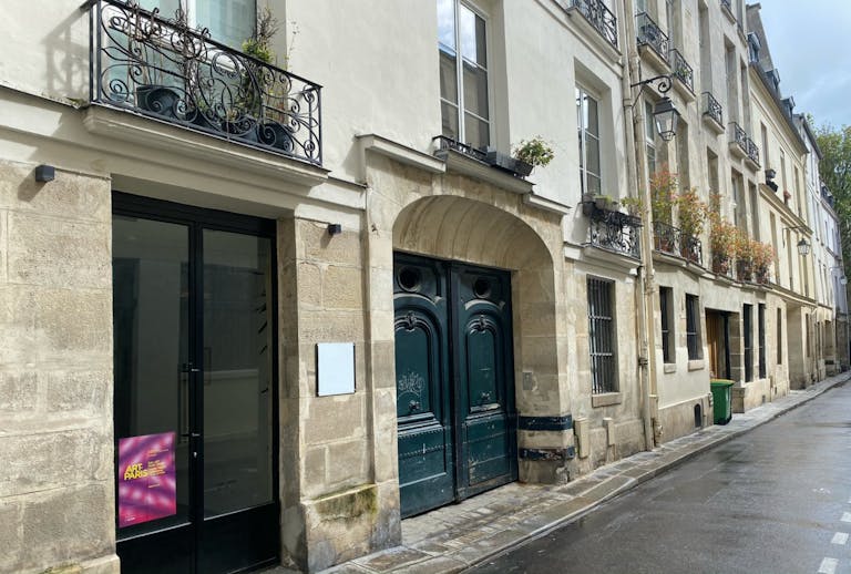 Galerie d'art au coeur de Saint-Germain-des-Prés - Image 1