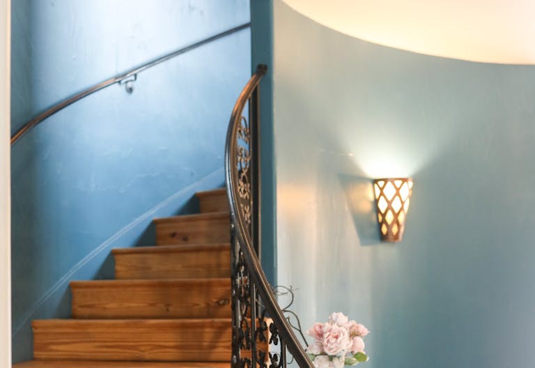 Stunning Tuscan Villa in the Heart of The Texas Hill Country - Image 4