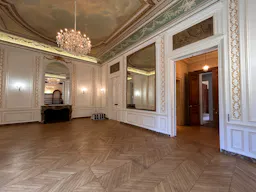 hotel particulier en plein coeur de Paris avec Jardin - Image 12