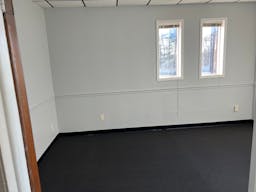 Brand new renovated medical or commercial office for rent - Image 7