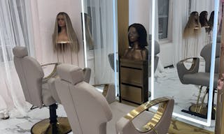 Elegant Pink Venue in Downtown NYC: Ideal for Glam Services & Stylish Events - Image 5