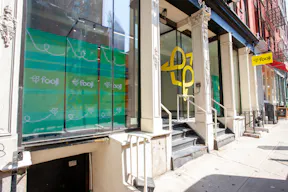 Elegant SoHo Storefront with All Glass Front - Image 10