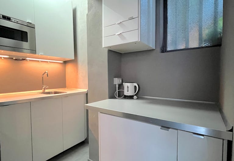 Ampio Spazio completo di tutti i servizi. Temporary showroom / Yoga / Exibition / Shooting fotografici. Disponibile per Fuori Salone - Fashion week - Image 4