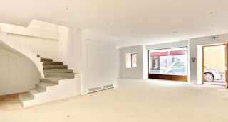 St Tropez luxury townhouse - Image 2