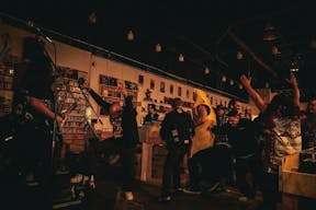 Store Stage at Nivessa Hollywood - Image 27