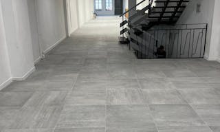 Boutique emplacement num�ro 1 plein centre ville - Image 2