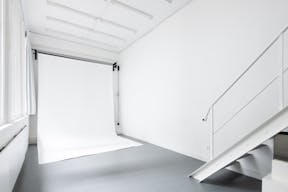 DAYLIGHT STUDIO IN CENTRAL PARIS - Image 5