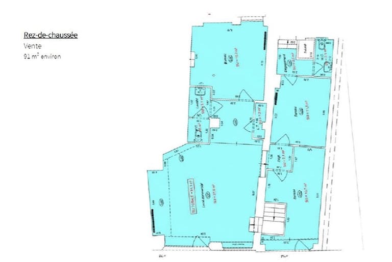 Boutique Shop Busy Area Rue Quicampoix - Image 2