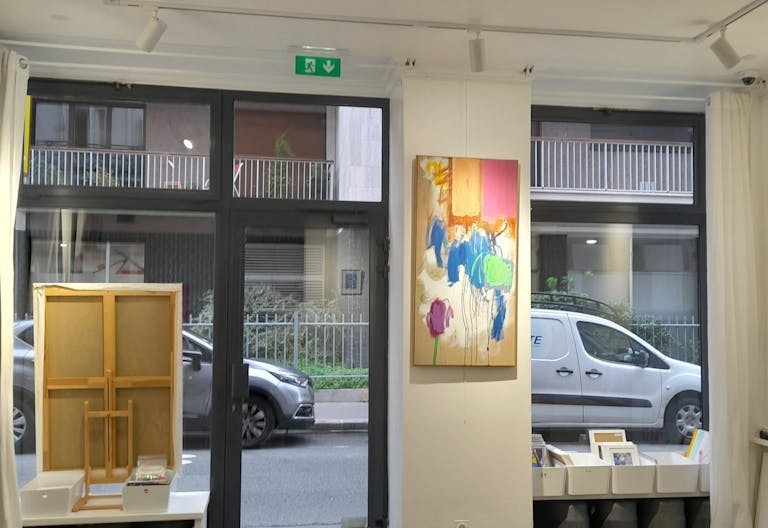 Boutique lumineuse et �pur�e tr�s bien situ�e dans le 11�me arrondissement - Image 1