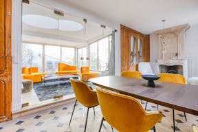 Superb Mansion in the 6th arrondissement of Paris - Image 6