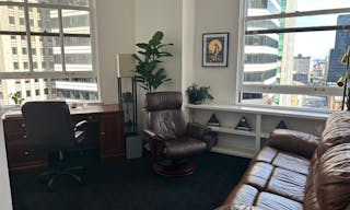 Get Together Comfortably with Gorgeous Views in Downtown San Francisco - Image 4