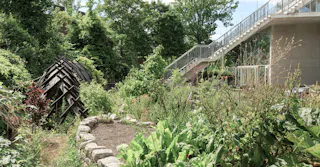 Brutalist Event & Retail Space with Rooftop and Garden - Image 9
