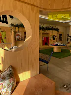 Large Retail Storefront/Commercial Event Space with Back Office Located in the Heart of Melrose and Fairfax Shopping District - Image 8