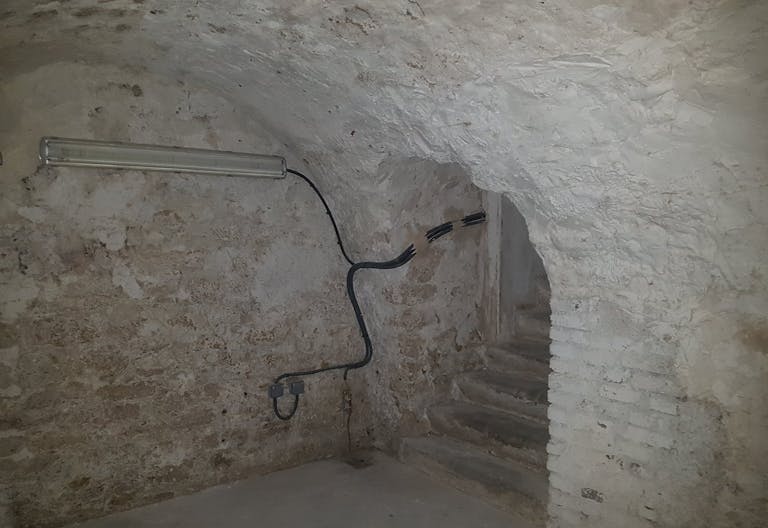 New Boutique near Temple and Arts et M�tier - Image 3