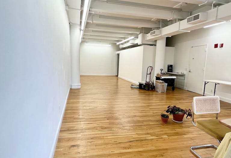 Bright 700 sqft Showroom/Gallery Space in Tribeca/Chinatown/Soho ? Short-term Rentals - Image 2