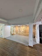 Unique Gallery Space in Paris - Image 30