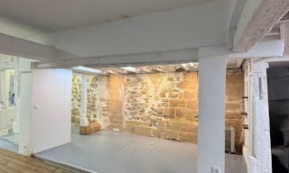 Unique Gallery Space in Paris - Image 30
