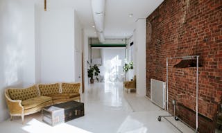 Storefront & Photo Studio w/ Inventory Room (Bed Stuy) - Image 2