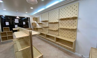 Premium Boutique in Opera - Image 4