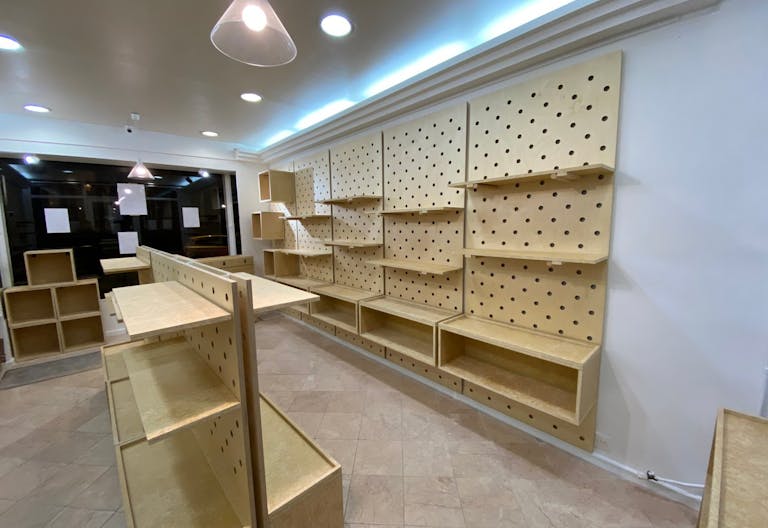 Premium Boutique in Opera - Image 4