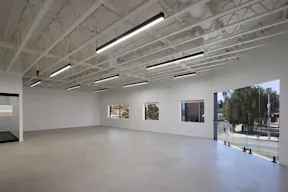 Hollywood Hotspot: Versatile 6,000 sq ft Indoor/Outdoor Event & Retail Space with Hollywood Blvd Views! - Image 21
