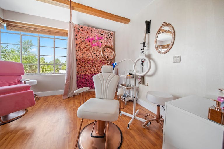 Beauty and Tattoo Studio On The Upper East Side, Miami - Image 0