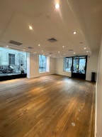 Pop-up store angle en plein coeur du Marais - Image 1