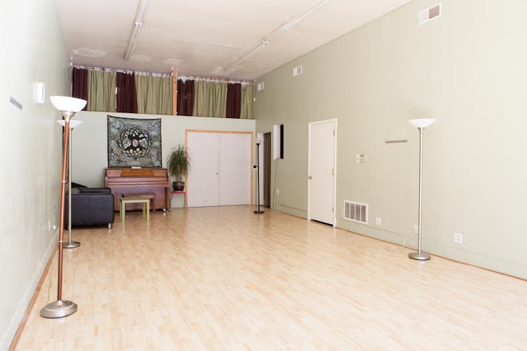 Pop-Up Gallery in Inner Richmond - Image 3