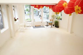 Cosy Boutique in SoPi - Image 0