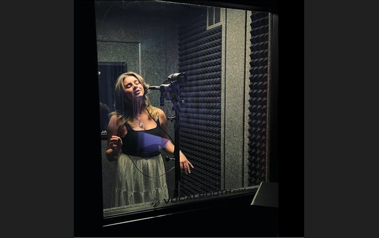 Vocal Recording Booth with Times Square Views (comes with Engineer!) - Image 1