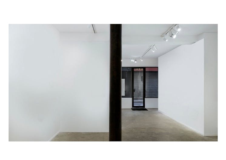 Un espace pop-up parfait pour les fashion weeks dans le quartier du marais à Paris. - Image 2