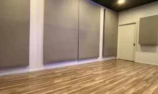 Modern Outer Space Premium Hollywood Multi-Purpose Creative Studio - Image 3