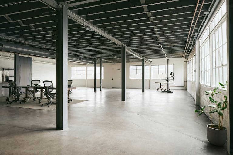 Gorgeous Daylight Studio With Attached Prop House (Hot Set Props) - Image 0